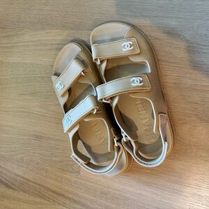 NWOT Designer Inspired Sandals
